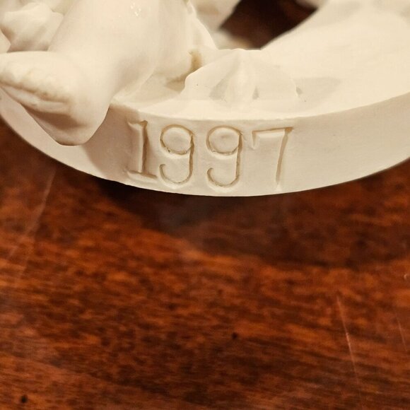 Vintage 1997 Angel Moon Ornament Resin Cherub Playing Flute - Picture 4 of 5